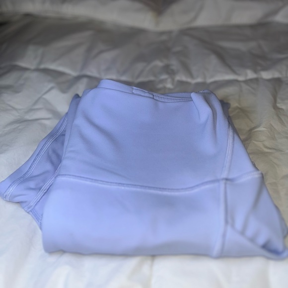 Lululemon Size 8 Yoga Pants: Stay Comfy and Stylish in Vibrant Violet - Picture 10 of 12